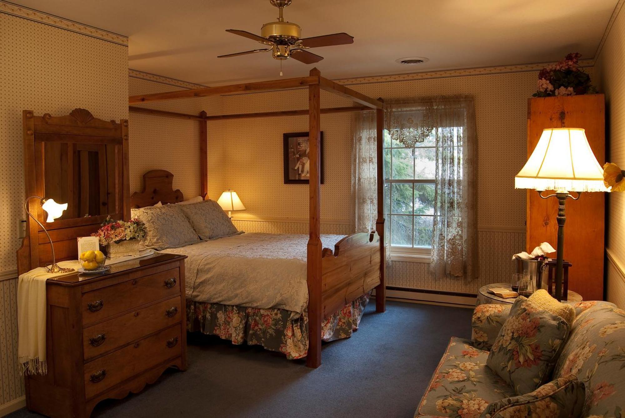 Eagle Harbor 3* Ephraim