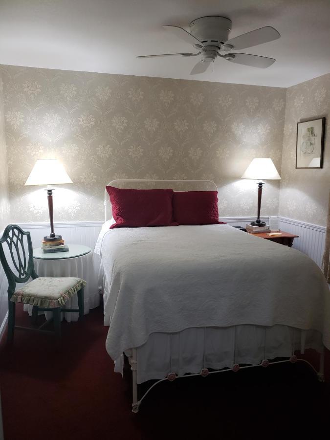Eagle Harbor Inn Ephraim